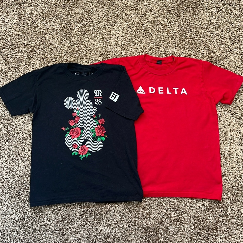 Bundle of boys T-shirts. Size L & XL
